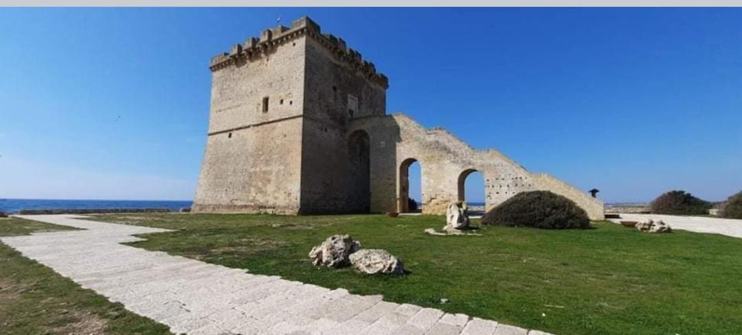 Casa Vacanze Campi Salentina Buitenkant foto