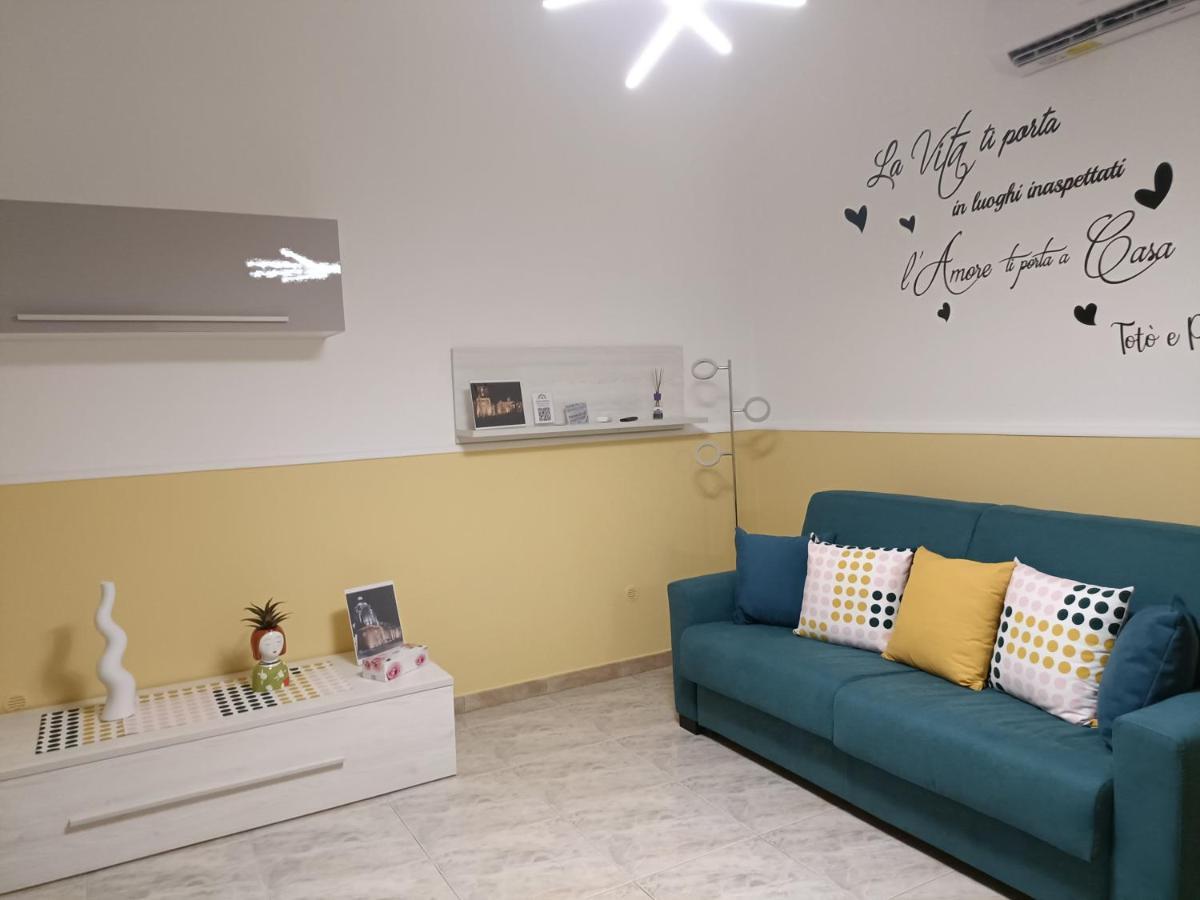 Casa Vacanze Campi Salentina Buitenkant foto