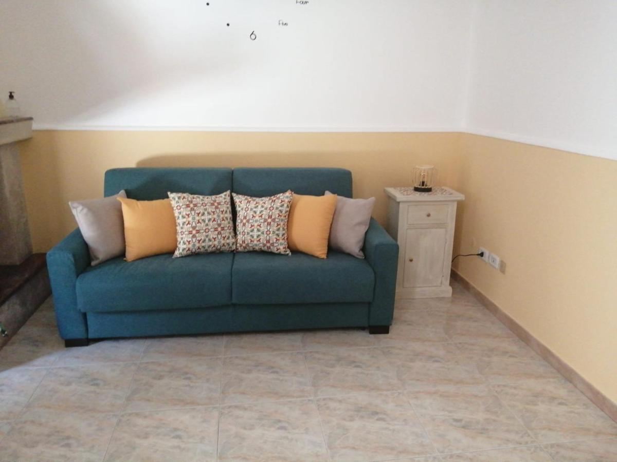 Casa Vacanze Campi Salentina Buitenkant foto